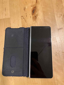 Samsung Galaxy z fold 5 (7 foto / 9)