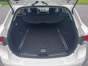 Toyota Avensis 2.2 D-4D T27 (6 foto / 11)