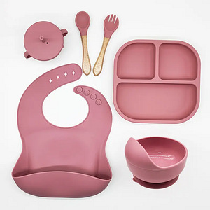 Набор силиконовой посуды (розовый)