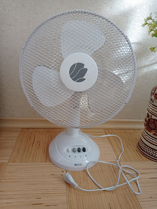 Lauaventilaator EKG, kõrgus 50 cm (9 foto / 10)