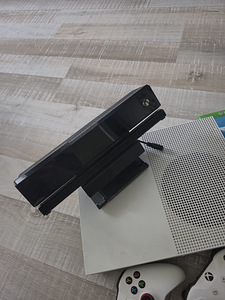 Xbox one s +kinect +games (2 foto / 7)