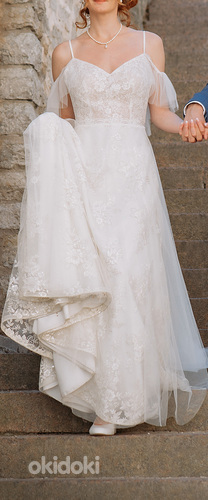 Свадебный комплект (платье, болеро, фата, украшение) (фото #2)