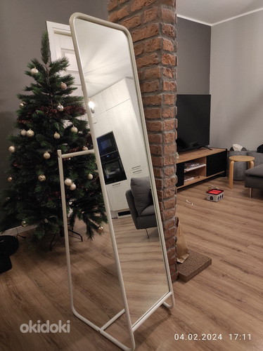 Напольное зеркало IKEA (фото #1)