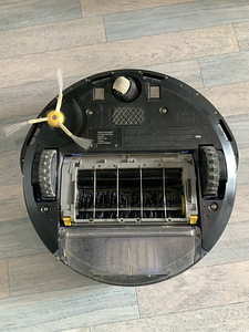 IRobot Roomba 650 Li akku (3 foto / 4)