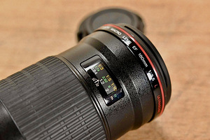 Canon EF 180mm f/3.5 L Macro USM (3 foto / 5)