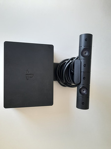 PlayStation 4 + PlayStation VR V2 (7 foto / 8)