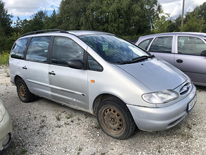 Ford Galaxy (4 foto / 5)