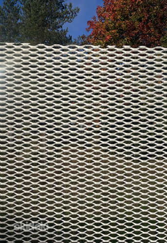 Растянутая алюминиевая сетка (фото #2)