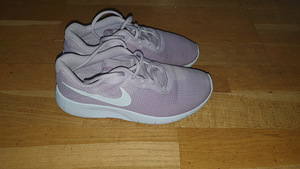 Lillad Nike tossud, suurus 37,5 (3 foto / 3)