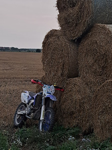 Yamaha yz450f 2008 (3 foto / 8)