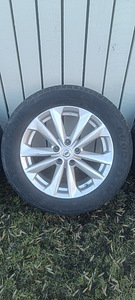 Диски Nissan + летние шины 17" (4 фото из 8)