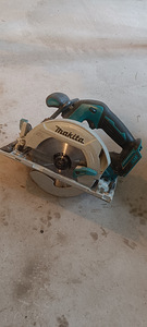 Makita DHS680 akuketassaag (1 foto / 1)