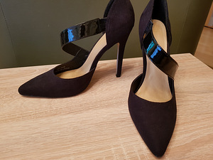 Uued kingad ASOS, must (1 foto / 3)