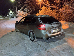 Renault Laguna (7 foto / 7)