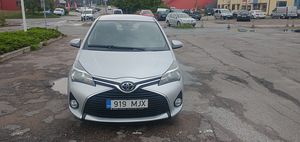 M: Toyota Yaris 2015 a (1 foto / 6)
