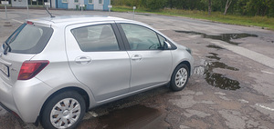 M: Toyota Yaris 2015 a (5 foto / 6)