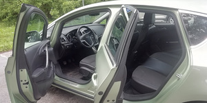 Opel Astra 1.4 Turbo, 103kW (3 foto / 9)