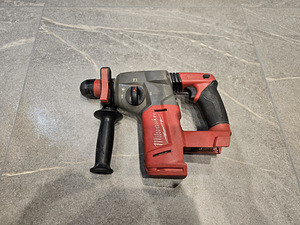 Milwaukee m18 CHV (2 фото из 2)