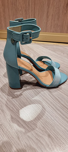 Hilfiger s 37 (1 foto / 3)