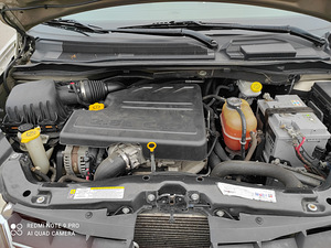 Chryler Grand Voyager V RT 2.8 crd (8 foto / 10)