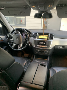 Mercedes benz ML350 (6 foto / 6)