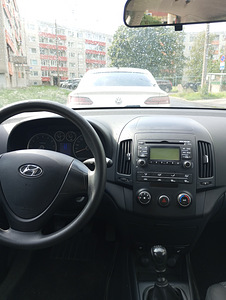 Hyndai I30 (7 фото из 12)