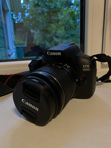 Canon Eos 1300D peegelkaamera (1 foto / 5)