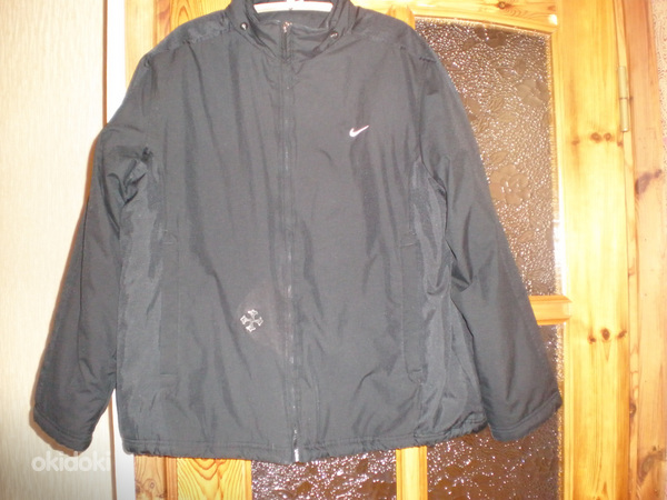 Nike куртка (фото #1)