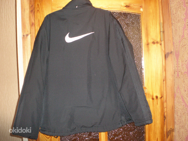 Nike куртка (фото #2)