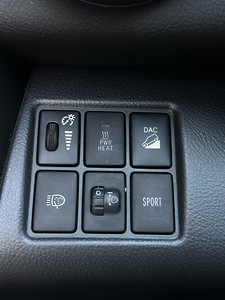 Toyota RAW 4 (7 фото из 15)
