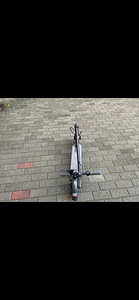 Xiaomi Mi Electric Scooter Essential (7 foto / 10)