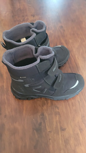 Talvesaapad Superfit 38 (2 foto / 3)