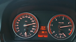 BMW 335D 3.0 R6 M57 210kW (14 foto / 14)