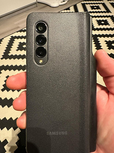 Samsung Galaxy Z Fold 3 256g (2 foto / 3)