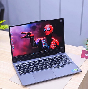 Lenovo LOQ 15IAX9