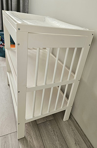 UUS Ikea mähkimislaud + mähkimisalus + 2 katet (3 foto / 5)