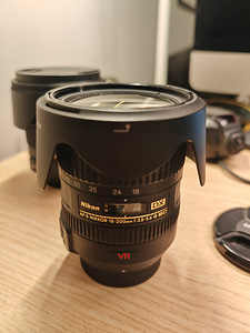 Nikkor 18-200mm f3.5-5.6 VR (1 foto / 5)