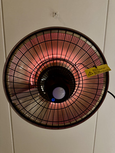 Riputatav infrapuna soojendi koos kaugjuhtimispuldiga (5 foto / 7)