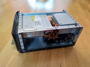A8-7600/A68M/4GB/SSD 120GB/Radeon 7 internal/ITX (8 foto / 8)