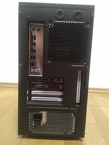 Xeon E5-2630v4/X99/32GB RAM/SSD 128GB/HDD 500GB/GTX 1060 6GB (5 foto / 10)