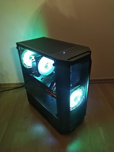 Ryzen 5 3500X/AX320/16GB RAM/SSD 240GB/RX 5700 XT OC 8GB (3 foto / 10)