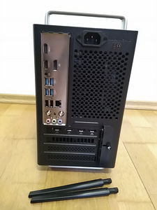 Ryzen 5 5500/B350I/16GB RAM/SSD 1000GB/RX 5700 XT OC 8GB (5 foto / 10)