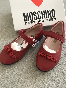 Uued Moschino kingad nr.23 (1 foto / 3)