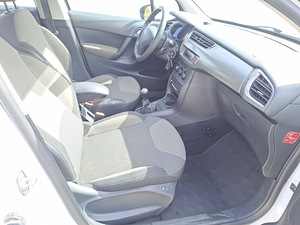 Citroen C3 (7 foto / 10)