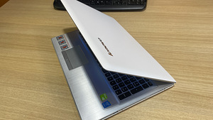 Lenovo Z50-70 (3 foto / 6)