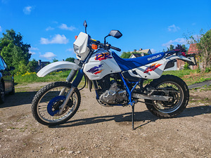 Suzuki DR650 (2 фото из 10)