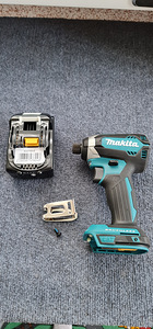 Makita DTD153 akutrell + BL1860B 6.0Ah aku (1 foto / 4)
