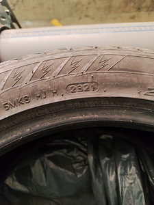 Talverehvid hankook winter icept iz2 215 50 r17 (2 foto / 4)