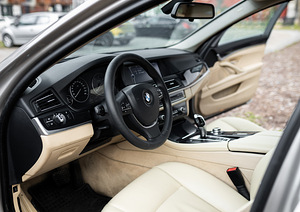 BMW 520d 2011 (7 foto / 13)