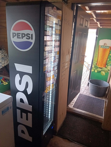 M: Frigoglass Klaasuksega Külmkapp